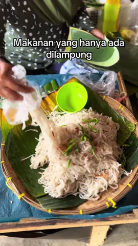 Mi sagu yang hanya ada dilampung.