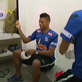 O NEYMAR REBOLANDOKKKKKKKKK #neymar #neymarjr10 #trending #fyp #viral 