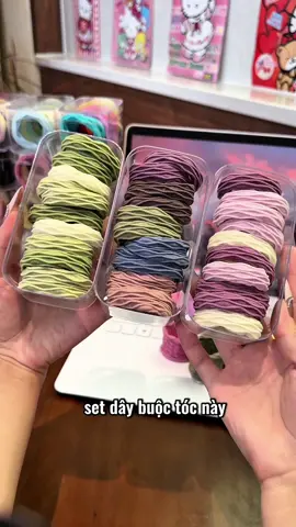 ✨“Set Dây Buộc Tóc” Giá lại siêu mềm, đúng kiểu món nhỏ nhưng khiến mình cảm thấy chỉn chu và tươi tắn hơn mỗi ngày!! ##setdaybuoctoc #phukienlamdep #thietthuc #creatorsearchinsights #jizonguyen 