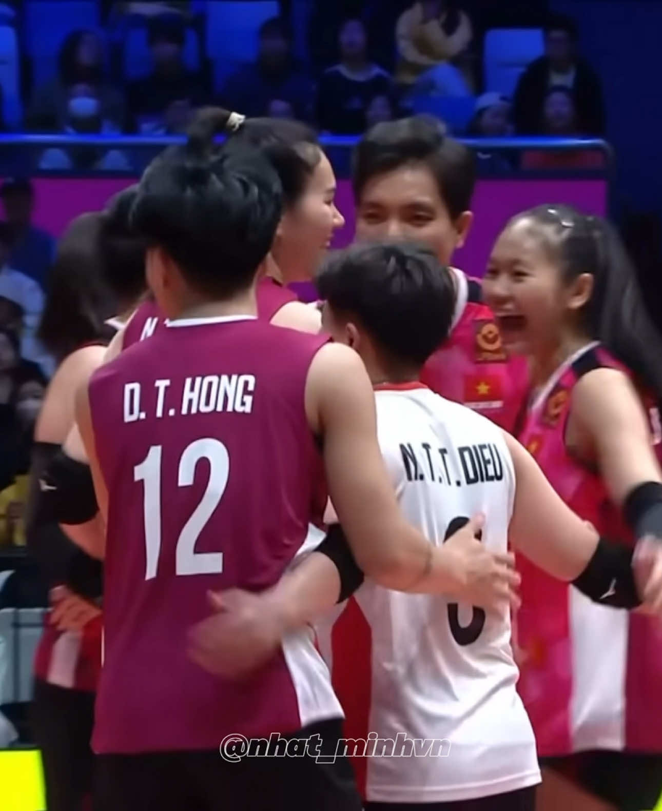 Bích Tuyền và Đặng Thị Hồng tại giải vô địch các câu lạc bộ nữ thế giới diễn ra ở Trung Quốc #bongchuyenvietnam #bongchuyen #bongchuyennuvietnam #volleyballworld #volleyballplayer #volleyball #bichtuyen #dangthihong #xh #xuhuong #viral 