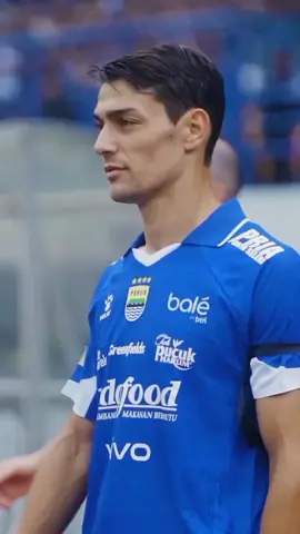 Federico Barba,Thom haye,Eliano reijdners, Dan Andrew jung Mengawali Debut Pertamanya Bersama PERSIB💙💙 Saat Melawan Persebaya Di GBLA #persib #gbla  #fyppppppppppppppppppppppp  #fy  #fypage 