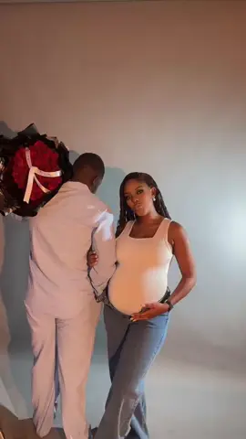 Watching you being the best husband to myself and then being the best dad to our daughter is the most beautiful feeling I have ever seen 🥹🤭  @EastAfroVibes  @K҉O҉B҉B҉Y҉ 𝟚𝟛𝟜_ Ø₣₣ł₵ł₳Ⱡ  @naasika61 