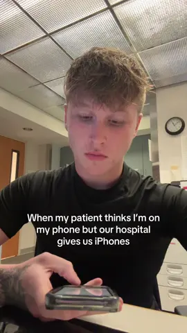 This is a jokeeee ( I’m on my break) #joke  #nursesoftiktok #cna #hospitaltiktoks 