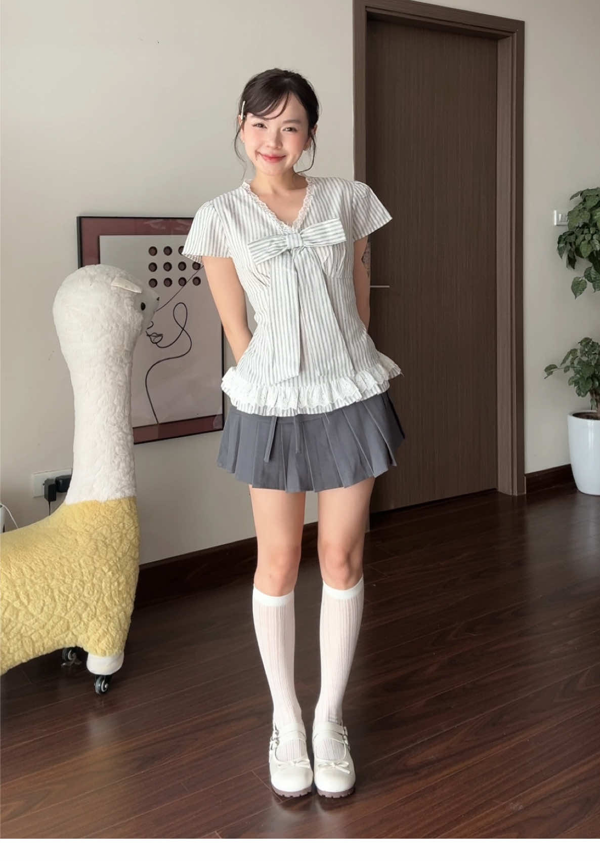 Lại coá áo xinhh #xuhuong #outfit #viral #fyp #dailyoutfits 