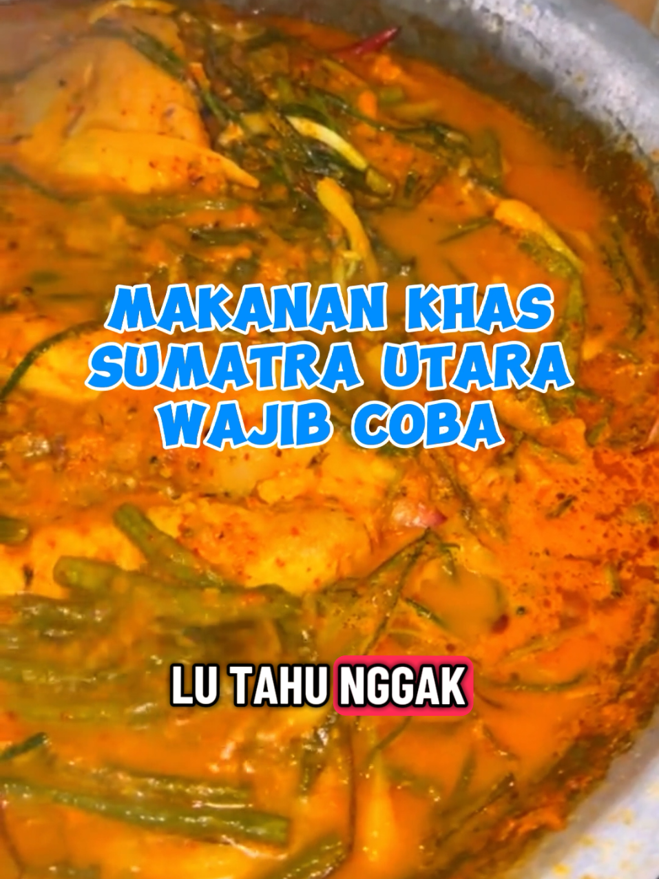 Makanan Khas Sumatera Utara yang Wajib Kamu Tau! 🍲🔥 part 2 --- 📝 Deskripsi Loe tau nggak… ternyata hampir setiap daerah di Sumatera Utara punya makanan khas unik dan bikin ngiler! 🤤 Mulai dari Babi Panggang Karo, Bani Na Niura, sampai Arsik Ikan Mas yang sudah mendunia! Mana yang paling pengen lo cobain? Tulis di komentar ya 👇 --- 🏷️ Hashtag #SumateraUtara #MakananKhas #KulinerIndonesia #WisataKuliner #Indonesia #StreetFood #FoodViral #KulinerNusantara #MakananTradisional #shorts 