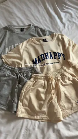 this coords set >> #coords #OOTD #outfit #coordset #ternoset 