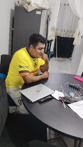 @Club América con quién quieras menos las chivas 