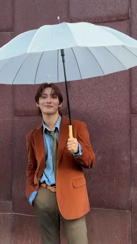 아무래도 호그와트 출신인가봐 ☔️ 준희의 기숙사를 맞혀보자 🧙🏻‍♂️ #JUNHEE #Umbrella #MeAndMyUmbrella 