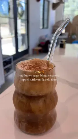 Iced coffee ASMR 🐻 💫 🍂 #athomecoffee #falldrink #asmr