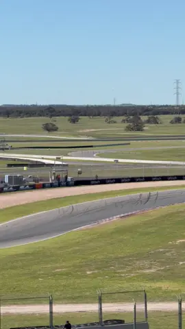 “Race-in-peace Shane” The Aussie Racing Cars community has united in grief after competitor Shane Mann's sudden death, with his number 21 car leading a final tribute lap at The Bend. Read more at the link in bio 🔗 #Motorsport