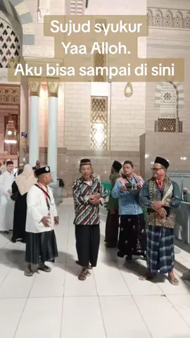 Sujud syukur yaa Allooh, aku sampai di sini #sujud #sukur #yaaallah🤲🤲🤲 #aku #disini