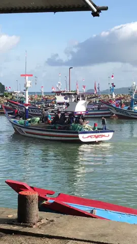 Sessss #slerekprigi #pelabuhanprigitrenggalek #pelautmuda🚢⚓ #fyp #slerektambakrejo #foryoupage 