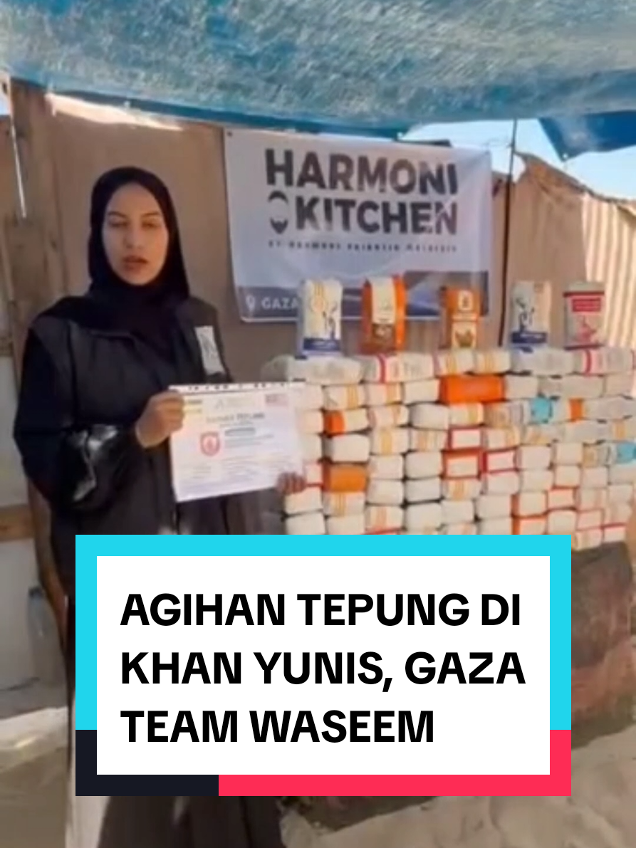 Alhamdulillah, hari ini kami sudah mula agihkan tepung di Gaza.  Harga tepung turun mendadak dari RM184.40 sekilo ke RM20 sekilo sekarang ni.  Jadi, sementara harga tepung sedang murah, jom kita sama-sama hantar tepung untuk mereka.  Mereka sentiasa ternanti-nanti bantuan makanan dari kita semua. Khan Yunis, Gaza.