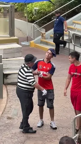 tom The mime 27.5K #tomthemime #seaworld #seaworldmime #mrbeast #mimeseaworld