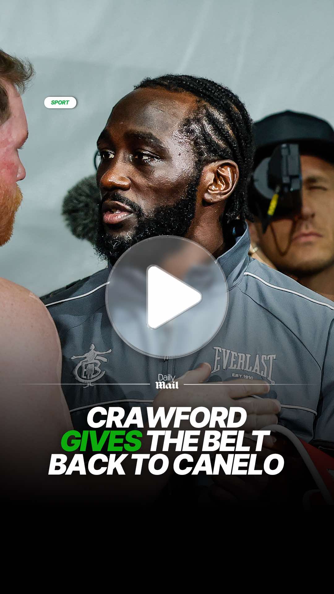 A touching moment in the post fight press conference 🥺 #canelo #caneloalvarez🇲🇽 #crawford #undisputed 
