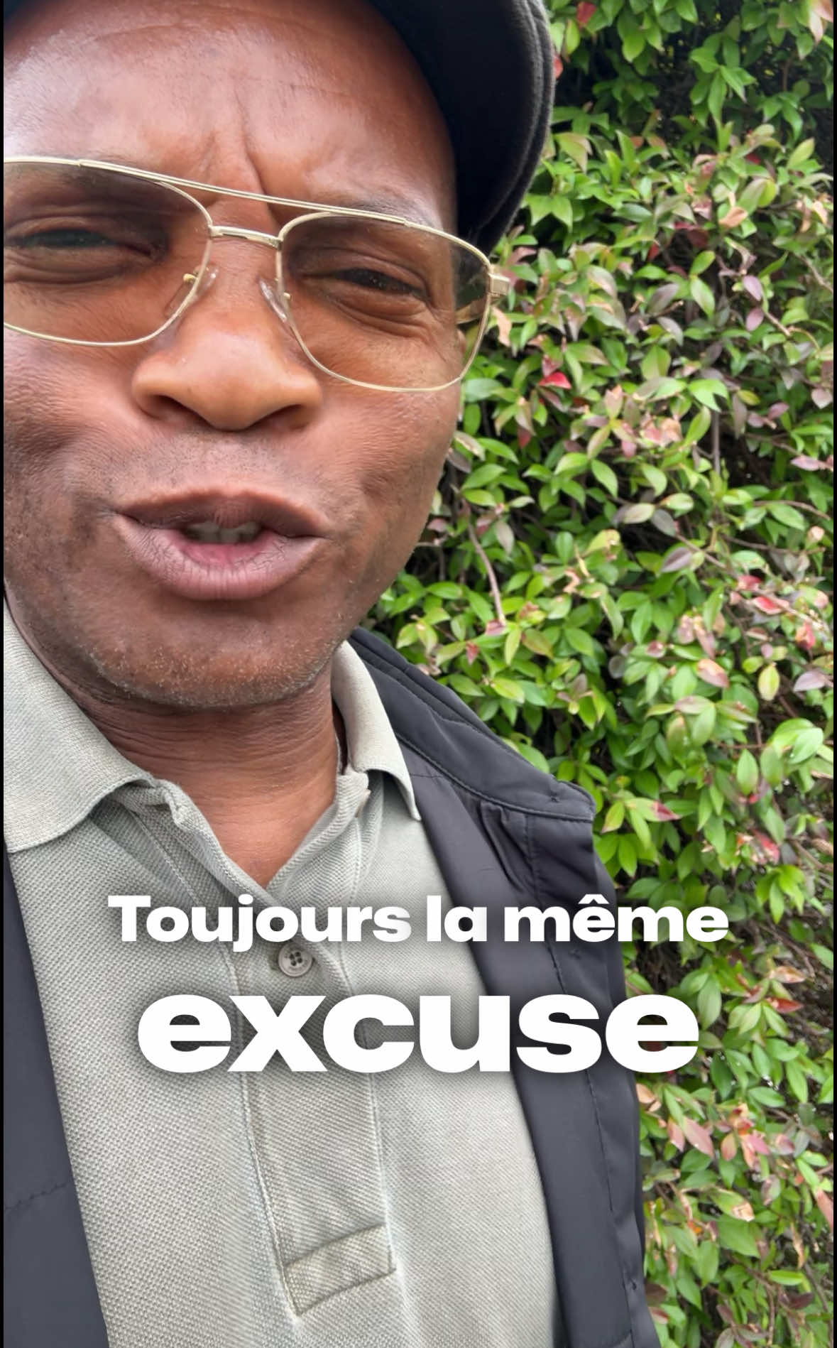 « L’excuse préférée des lâches… » Toujours la même chanson : « les Noirs ont vendu les Noirs ». Comme si ça effaçait 400 ans de crimes. Ça ne dit pas l’Histoire… ça dit juste ta lâcheté. #ToujoursLaMemeExcuse #MemoireNoire #VeriteQuiDerange #AfroConscious #StopAuNegationnisme