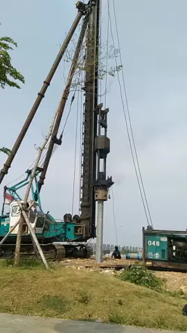 DD25 HAMMER SPUN PILE  #driving  #spunpile  #hammer  #piledriver  #virall 
