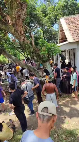 Kecelakaan Bus Pariwisata di Boto Lumbang Prob. Semoga Korban yang Meninggal Husnul Khatimah. Aamiin 