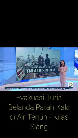Evakuasi Turis Belanda Patah Kaki di Air Terjun - Kilas Siang #indonesia🇮🇩 #vidioviral #fyp #viral #beritaviral 