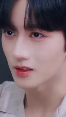 Thương cho tấm thân cơ hàn  Mộng hồi Hoa lan nhỏ 🤧 #HoàngTinh #HuangXing #黄星eliot #abodesire #huayong 