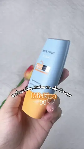Chiếc kem chống nắng mà tui recommend cho mấy bồ da khô hay da nhạy cảm nè 🫶 Mistine nha mí bồ #kemchongnang #mistine #sunblock #duongda #makeup 