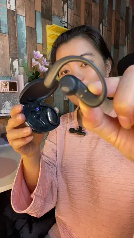 Tai nghe bluetooth HTC NE52 #nghiiy #tainghebluetooth #taighekhongday #tainghegiare #viral  @Nghi  @Nghi 