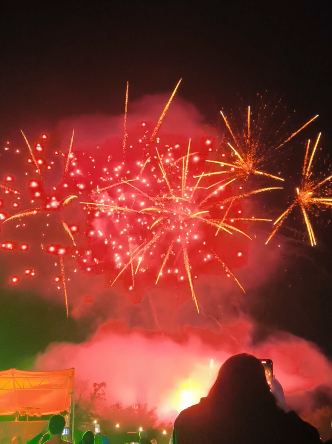 #feuerwerk #feuerwehrpassendorf #150jahre #hallesaale @dubisthalle.de 