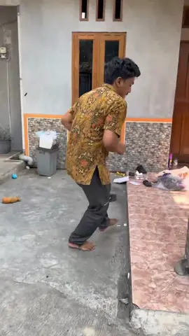 petak umpet di kagetin horeg
