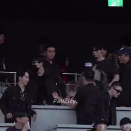 hoshi, woozi, jeonghan and wonwoo are here #seventeen 