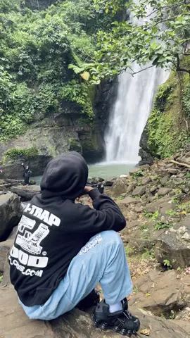 Kapan ya kesini bareng kamu…😹 #sadvibes #streetwear #kalceroutfit #masukberandafyp #4youpage 