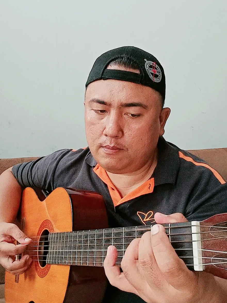 Gerimis Mengundang - Slam #gerimismengundang #guitar #guitartok #fingerstyle #guitarsolo 