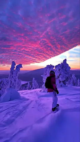 Purple sunset and skiing, double romance✨ #sunset #fyp 