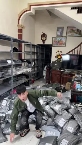 8xx sale còn đầu 3 thoiii