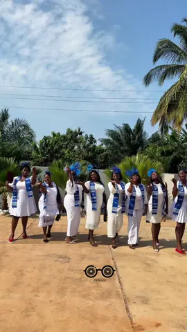 It’s a beautiful day with beautiful KOGA 15 Content Creator: @ishoot_0  School: @krobo_is_shining  Association: @koga.2015 @Krobo_is_Shining official 💙❤️  @KroboOldGirlsAssociation1 