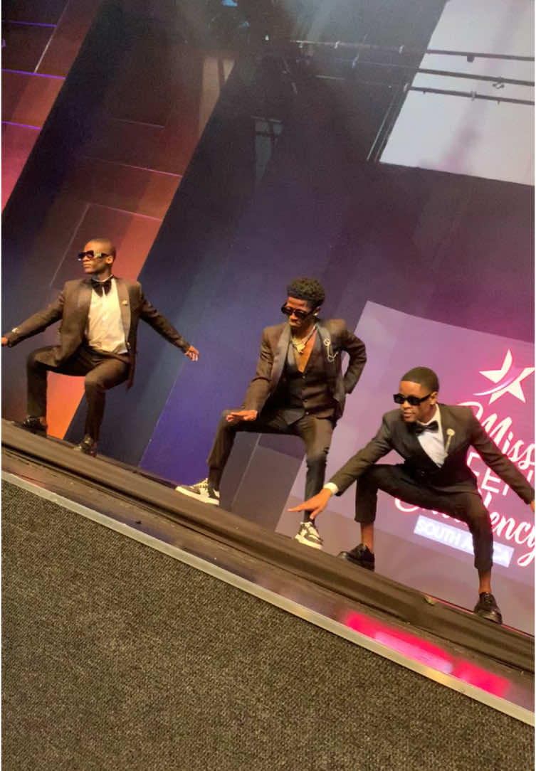 On the Floor 🔥 Dance challenge accepted 😌 #dance #kay2thepiece #missteenexcellencysa #amapiano #tiktokworld 