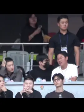 JEONGHAN, WONWOO, HOSHI, WOOZI, AND NA PD IN ONE FRAME TODAY AT NEW_ TOUR INCHEON OMYGOSH 😭😭😭 ot15 with NaPD and BUMZU(di X pd bilang juga dateng) #seventeen  #woozi #jeonghan #wonwoo #hoshi 