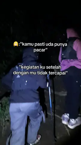 ternyata puncak tertinggi itu mengikhlaskan🫠#pendakigunungindonesia #mountain #fyp #masukberanda #sadstory 