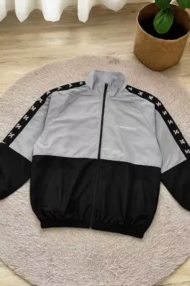 Rekomendasi jaket tracktop kece#jacket #tracktop #atasan #outfit #OOTD 