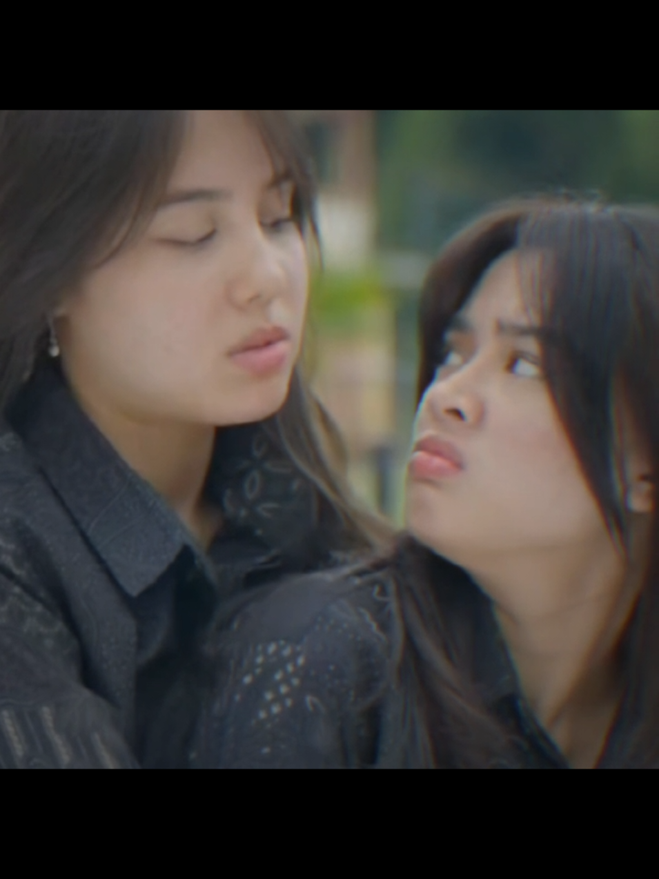 Raisa (Kak ros)  Aqeela-Jaya (UPIN DAN IPIN) 😭🤏🏻 Mamisa ngasuh 2 todler 🤣gemessss  #aqeelacalista #nicolerossi #raisamerie #agz #asmaragenz 