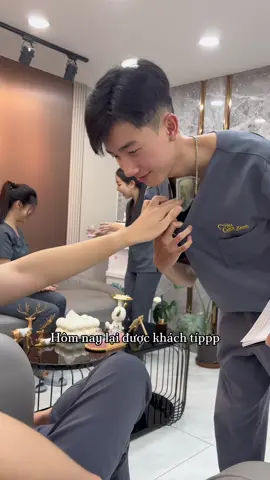 Lần đầu tiên của tôi kiểu … #xuhuong #tiktokviral #fyp #nhakhoatauhe #nhakhoanucuoixanh 