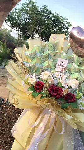MAHAL itu kalau KUALITAS tidak sesuai dengan HARGA 🤪, buket uang 25 lembar #fyp #tutorial #bukettutorial #bouquet #bouquettutorial 