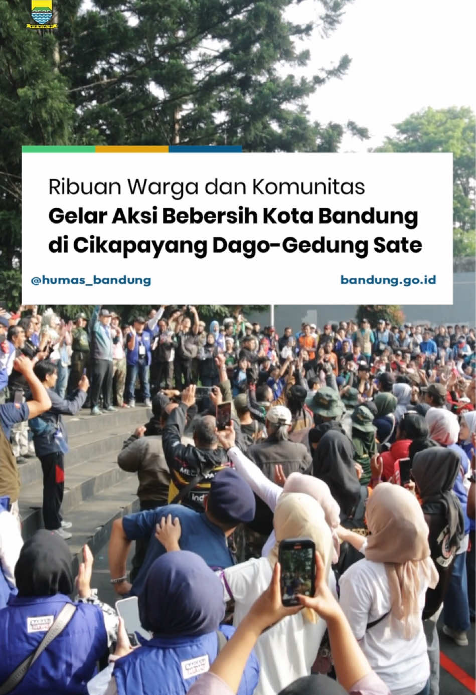 ✨ Keren pisan, Wargi Bandung! ✨ Ribuan warga dari berbagai komunitas, organisasi, LSM, hingga relawan turun langsung dalam Aksi Bebersih Kota Bandung pada Minggu, 14 September 2025. 💪🌿 Dipusatkan di Taman Cikapayang Dago–Gedung Sate dan serentak di 5 titik kawasan utara Bandung, kegiatan ini menghadirkan lebih dari 1.000 peserta serta melibatkan hingga 5.000 orang di berbagai lokasi. 👏 Pak Wali @hmfarhanofficial turut hadir dan memberikan apresiasi, sekaligus mengingatkan bahwa kesadaran masyarakat adalah kunci utama menjaga kota tetap bersih, tertib, dan nyaman. ✨ Mari terus gelorakan semangat gotong royong, karena menjaga Bandung bukan hanya tugas pemerintah, tapi tanggung jawab bersama. 🤝💚 #BebersihBandung #WargaJagaKota #BandungUTAMA #WargaJagaWarga #WaliKotaBandung 