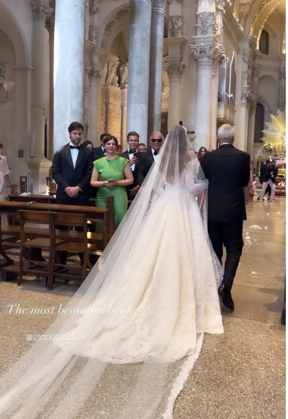 Charlotte is so beautiful 🥹🤍 @Alexandra Saint Mleux @Charles Leclerc @Cha #alexandrasaintmleux #charlesleclerc #charlotteleclerc #wedding #purtoi 