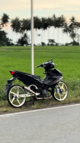 Yong iyong iyong🤯#fyppppppppppppppppppppppp #y15zr #mx #lewatberandafyp #mxkingindonesia🇮🇩 