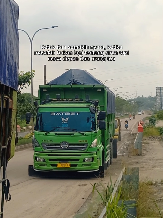 😌😌 #truck #pesonatrukindonesia #hino500 #batbetcrew #fyp  @@dange 