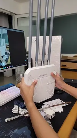 Wavlink AX3000 router akses poin outdoor dengan dual band 2,4Ghz dan 5Ghz, bisa terhubung hingga 256 pengguna. #internet #wifi #router #modem 