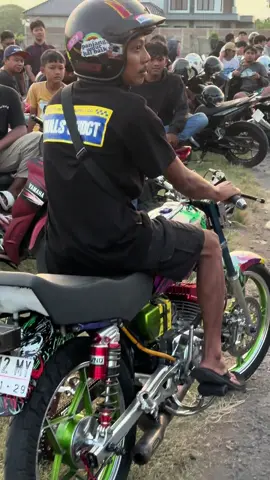 Paket FFA kirim mesin bawah 25jt Spesifikasi  Magnet yz125 garputala Karbu pwm selenoid/robot  Blok intake ninja piston 63,5 Membran v force ori  Kop biled  Wa 085233090779 #jarkogarage #selaluterjaga #lrdscooter #rahayumandirimotor #jmmgarage 