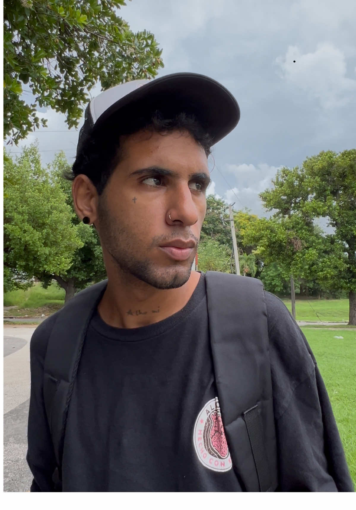 💔ARREPENTIMIENTO💔 Un relato de culpa, miedo y la batalla interna entre el pasado y la posibilidad de redención. - Escucha la historia completa en mi canal YouTube #alhomi 