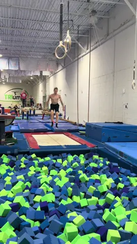 Follow for more #flips #fyp #gymnastics #trampoline #fail 
