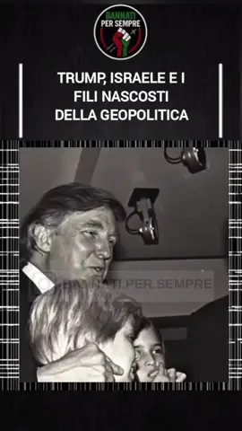 Trump, Israele e i fili nascosti della geopolitica Trump non è diventato quello che è da solo. 💰 Dai salvataggi miliardari delle banche al sostegno economico di grandi donatori, fino agli appoggi politici… i legami con Israele hanno pesato in ogni sua scelta. 📍 Ambasciata USA trasferita a Gerusalemme. 📍 Riconoscimento delle Alture del Golan come territorio israeliano. 📍 “Trump Heights” inaugurato in segno di gratitudine. 📍 Progetti di annessione della Cisgiordania. Quando il potere è intrecciato a ricatti e interessi, la sovranità diventa solo apparenza. Lo “stato profondo” non è mai sparito: ha semplicemente cambiato volto.